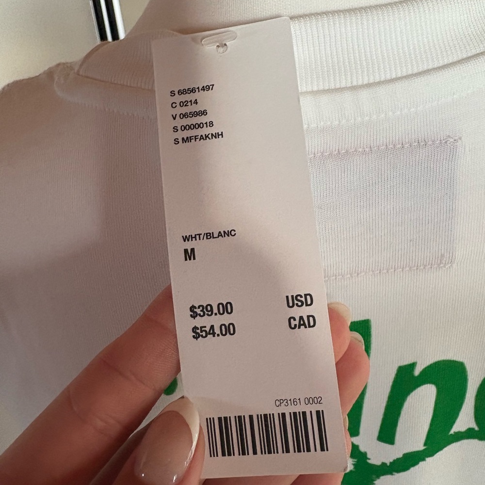 Urban Outfitters | Graphic White T-Shirt with Floral Design - Picture 6 of 6